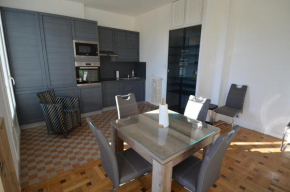 Appartement d'époque rénové 4 personnes quartier Libération / Nice, Nice